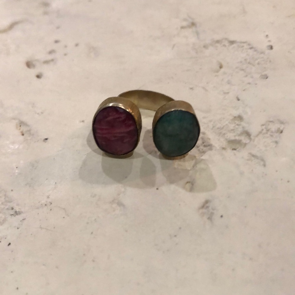 Natural stone ring